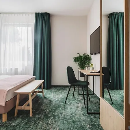 Hi Hotel Gdansk Airport Екстер'єр фото